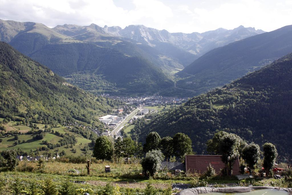 Apartamentos Valle De Aran Mont Екстер'єр фото