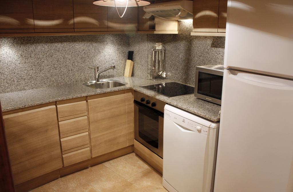 Apartamentos Valle De Aran Mont Екстер'єр фото