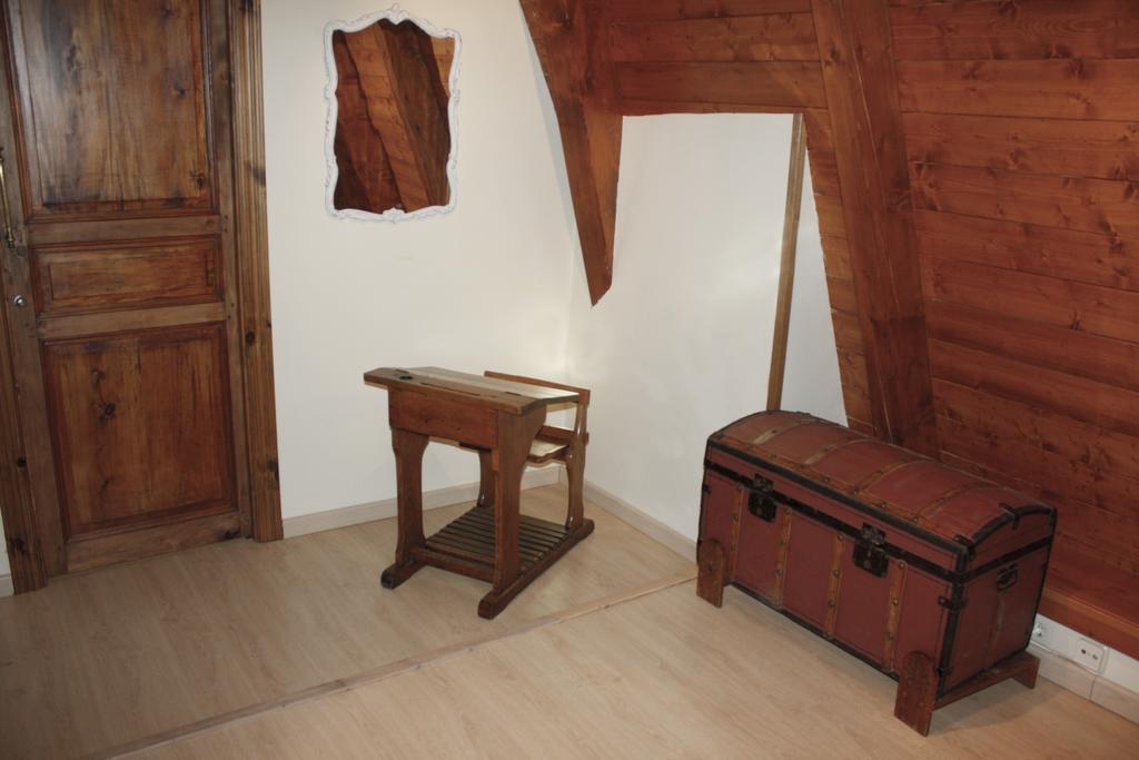 Apartamentos Valle De Aran Mont Екстер'єр фото